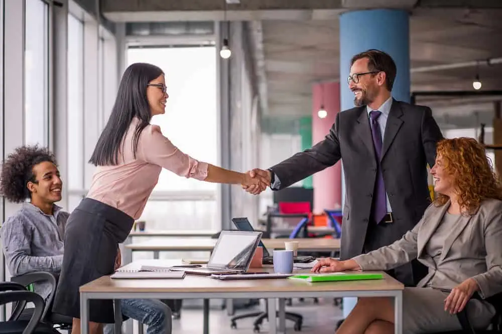 Sourcing and contract coordination for manufacturing programs